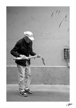 Vieux-monsieur-et-baguette